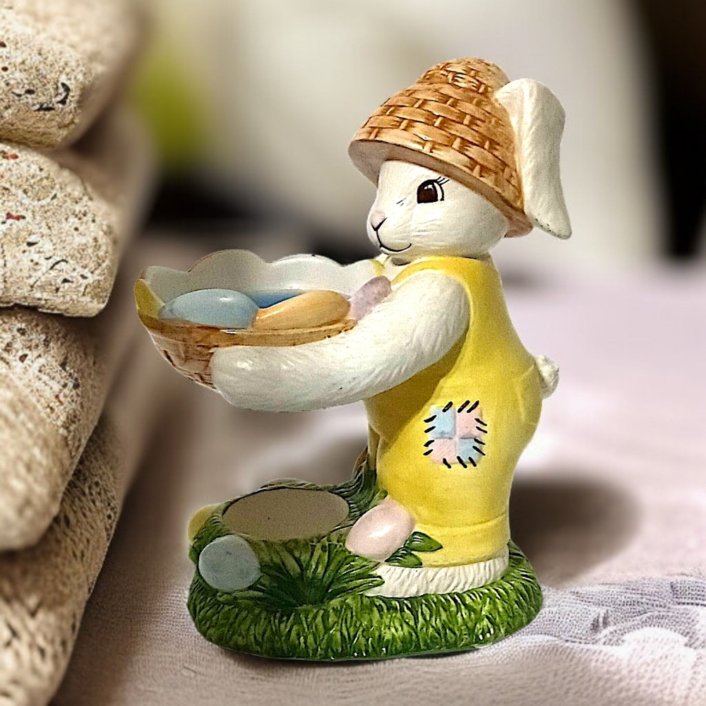 Laurie Korsgaden Easter Bunny Wax Warmer Ceramic Watercolors‎ Springtime Vintage